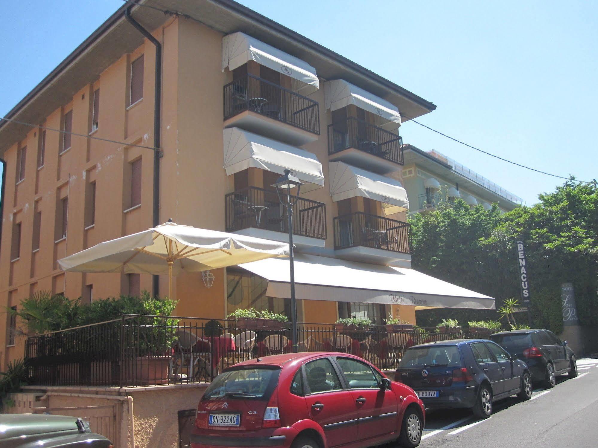 Hotel Benacus 巴多利诺 外观 照片